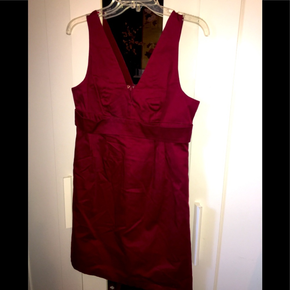 Elle Scarlet Shift Dress